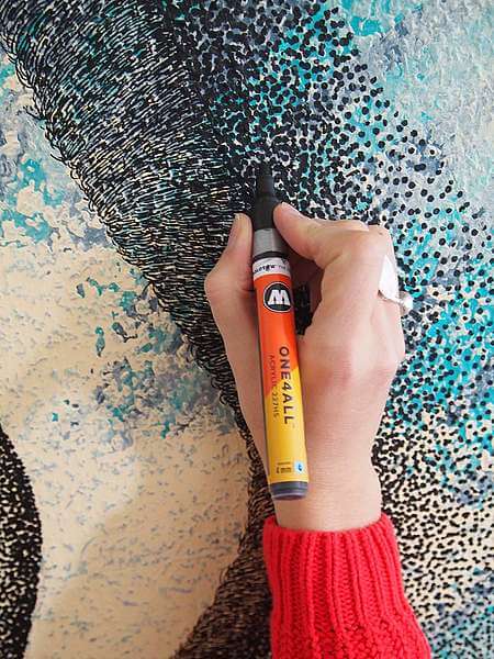 Tinta Acrílica Artística vs. Imobiliária: Entenda as Diferenças e Usos