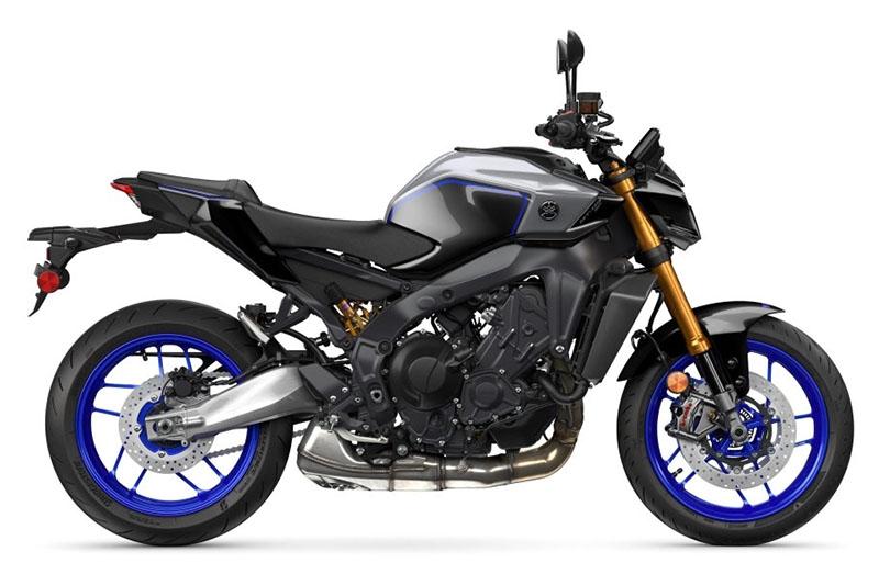 Guia Completo: Cores Originais da Yamaha MT-09 por Ano