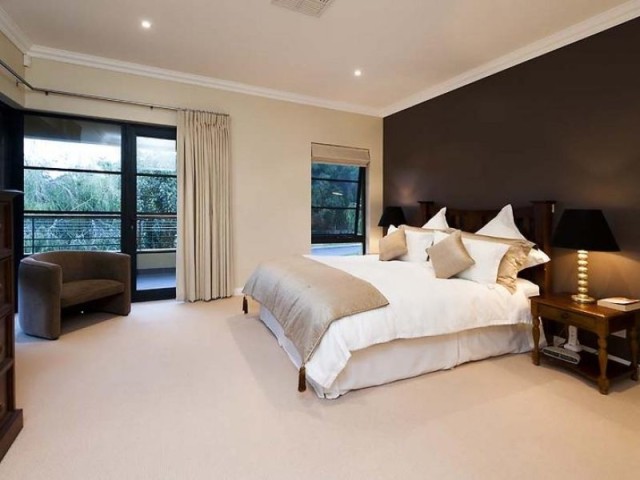 Decoração de quartos pequenos: Cores e truques para ampliar o espaço