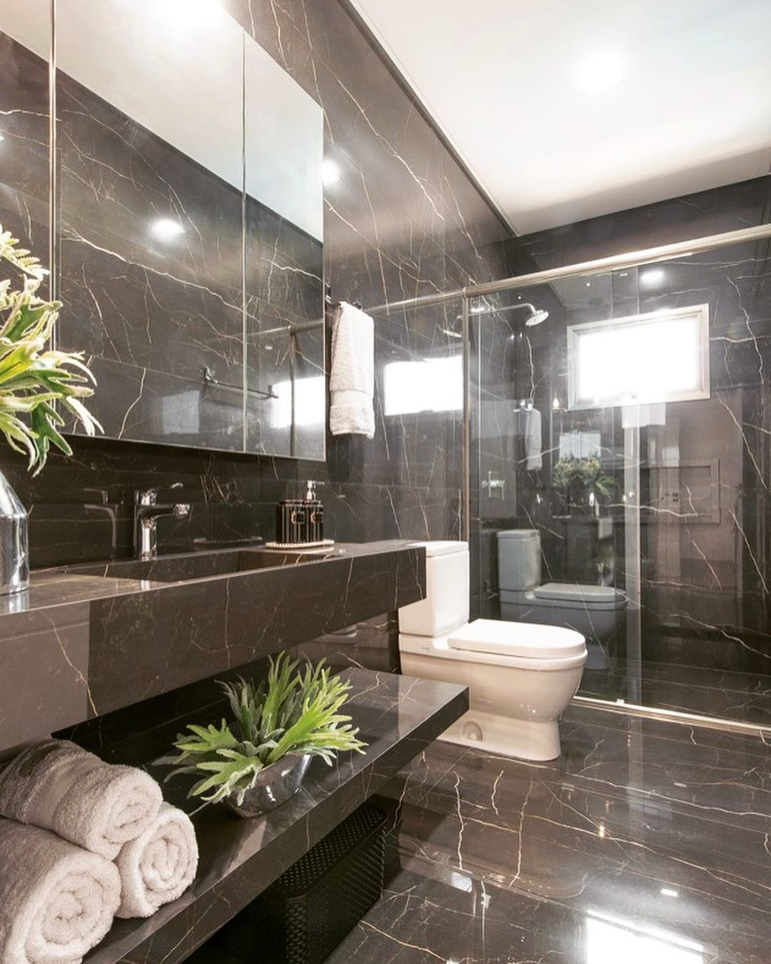 Piso preto 62x121