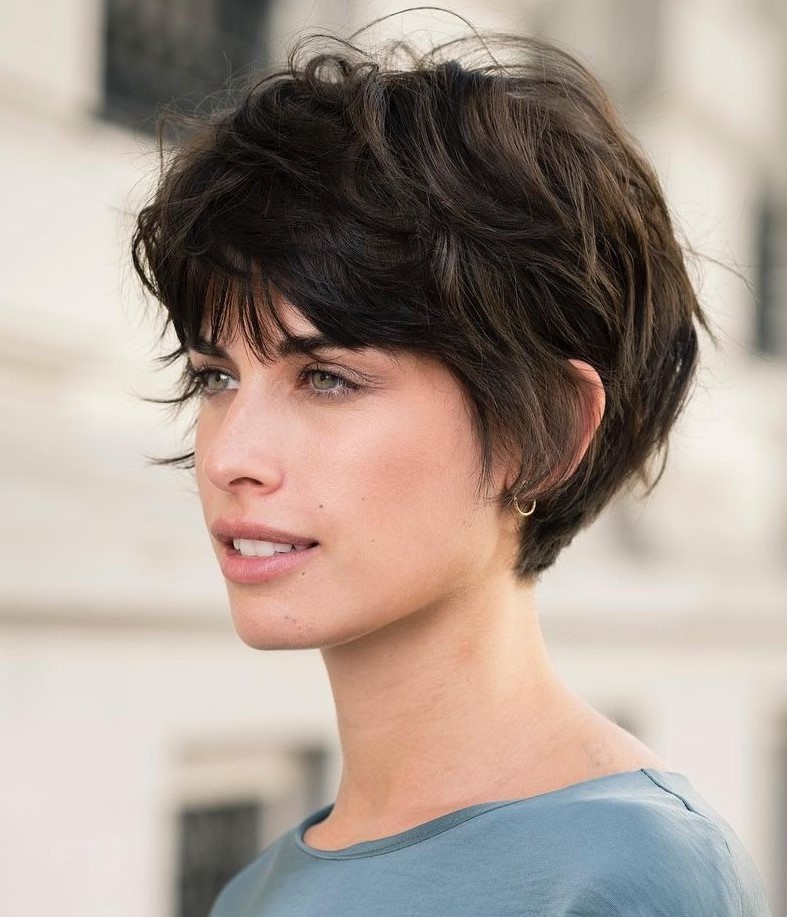 Pixie Cut com Franja