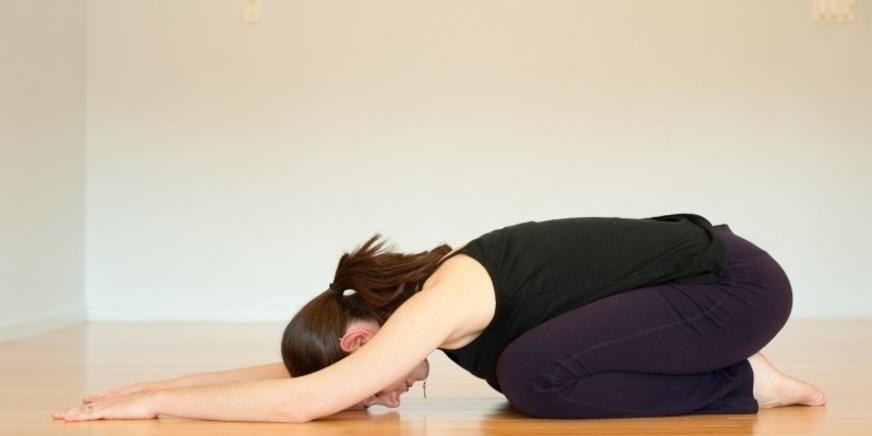 1. Como a Postura da Criança (Balasana) Alivia Cólicas Menstruais: Guia Passo a Passo
2. 5 Posições de Yoga Comprovadas para Reduzir a Dor da TPM
3. Técnicas de Manejo de Cólicas em Bebês: Do Pano de Prato ao Contato Pele a Pele
4. A Ciência por Trás do Uso de Bolsas Térmicas no Alívio de Cólicas
5. Posições para Dormir que Minimizam o Desconforto Menstrual
