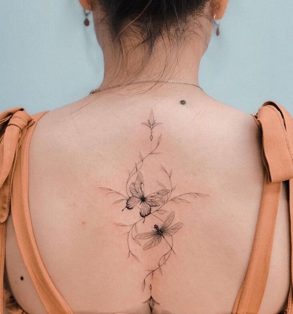 ideias tatuagem borboleta traço fino delicada