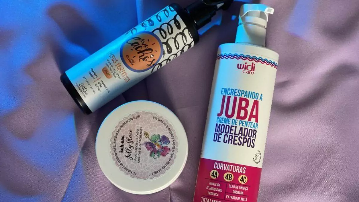 produtos baratos para cabelo cacheado longo preto