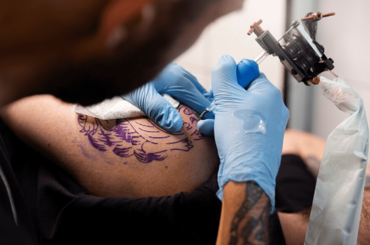 tatuagem fênix para mulheres
