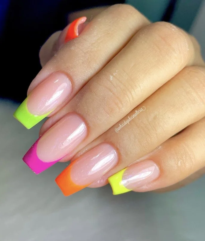 quanto custa fazer unhas neon profissionalmente