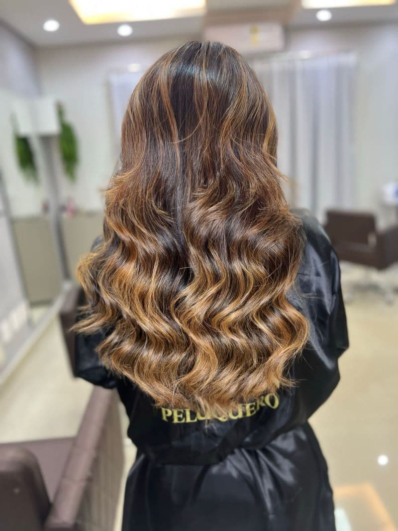 custo descoloração e tonalização cabelo escuro