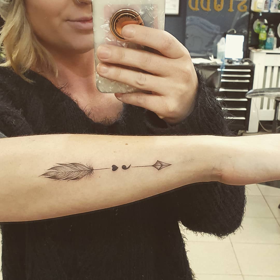 quanto custa tatuagem ponto e virgula