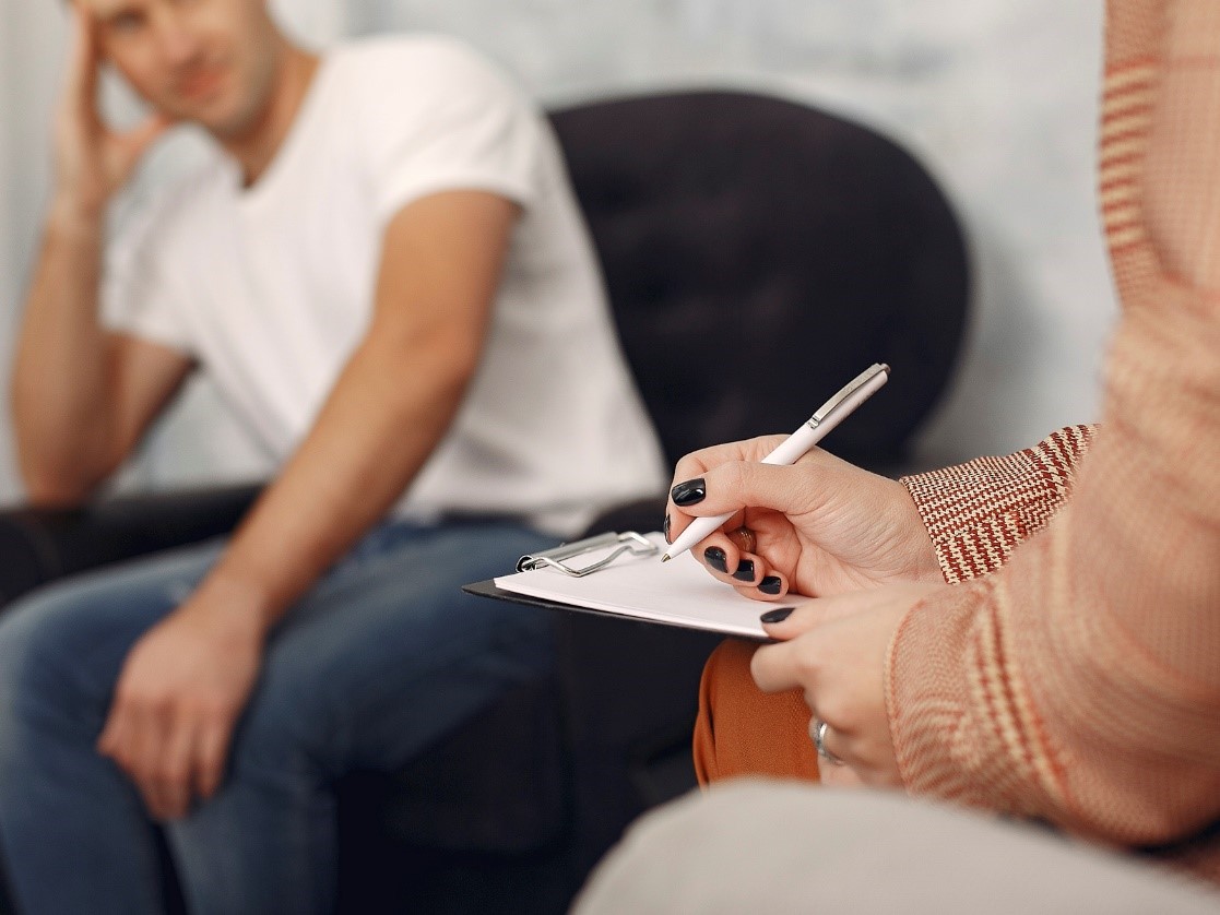 1. Como escolher o psicólogo ideal para você.
2. Terapia online vs. presencial: qual a melhor opção?
3. O papel do psicólogo na saúde mental.
4. Benefícios da terapia para o bem-estar.
5. Mitos e verdades sobre ir ao psicólogo.