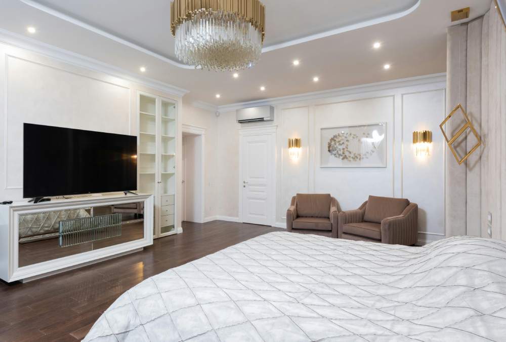 quarto de casal com cores neutras