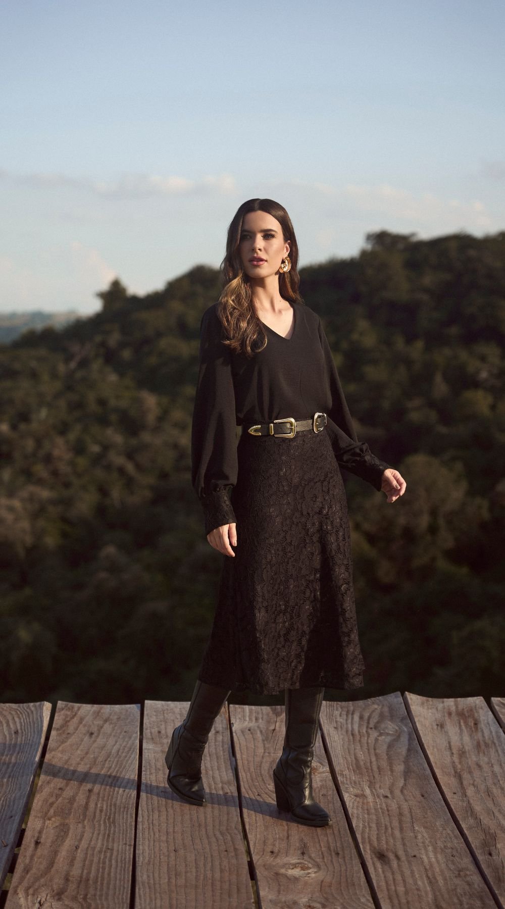 saia midi preta casual