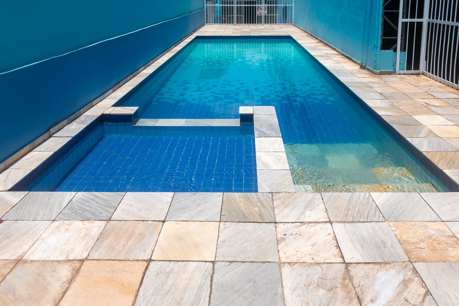 Locação de espaço para aniversário com piscina