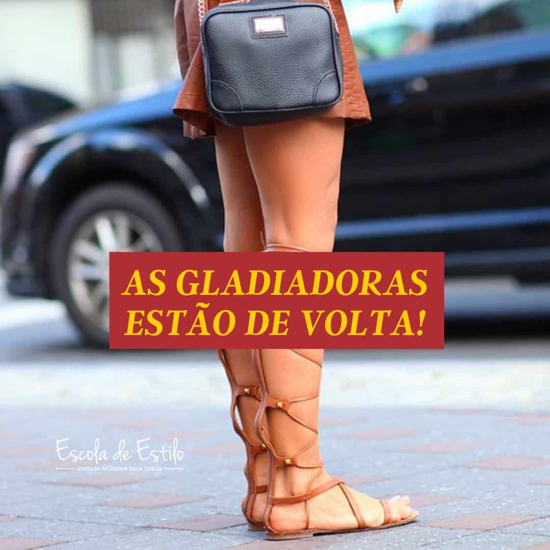 sandália gladiadora cano alto salto