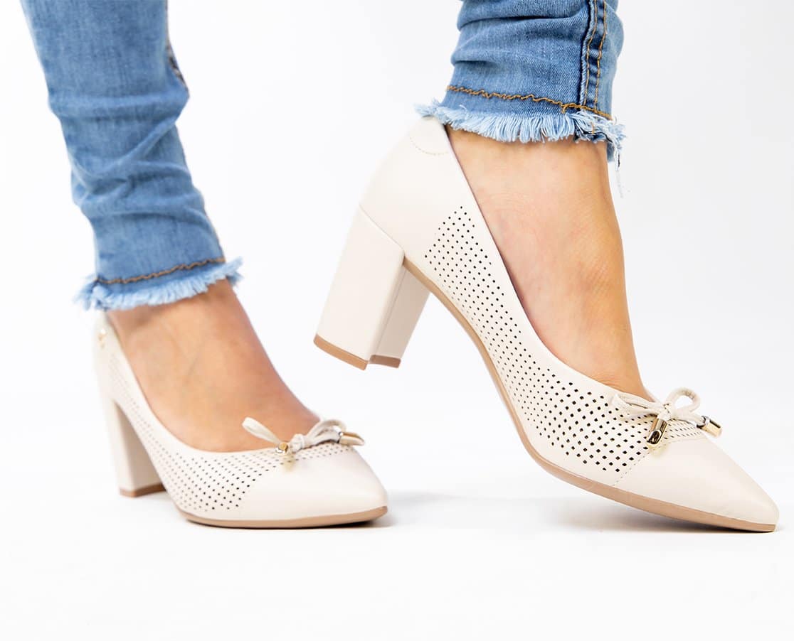 Scarpin slingback: a tendência que une frescor e sofisticação