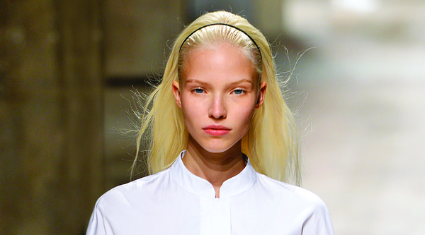 Da Passarela às Telas: A Carreira de Modelo de Sasha Luss