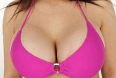 Moda para seios grandes: Dicas de estilo para valorizar sua silhueta