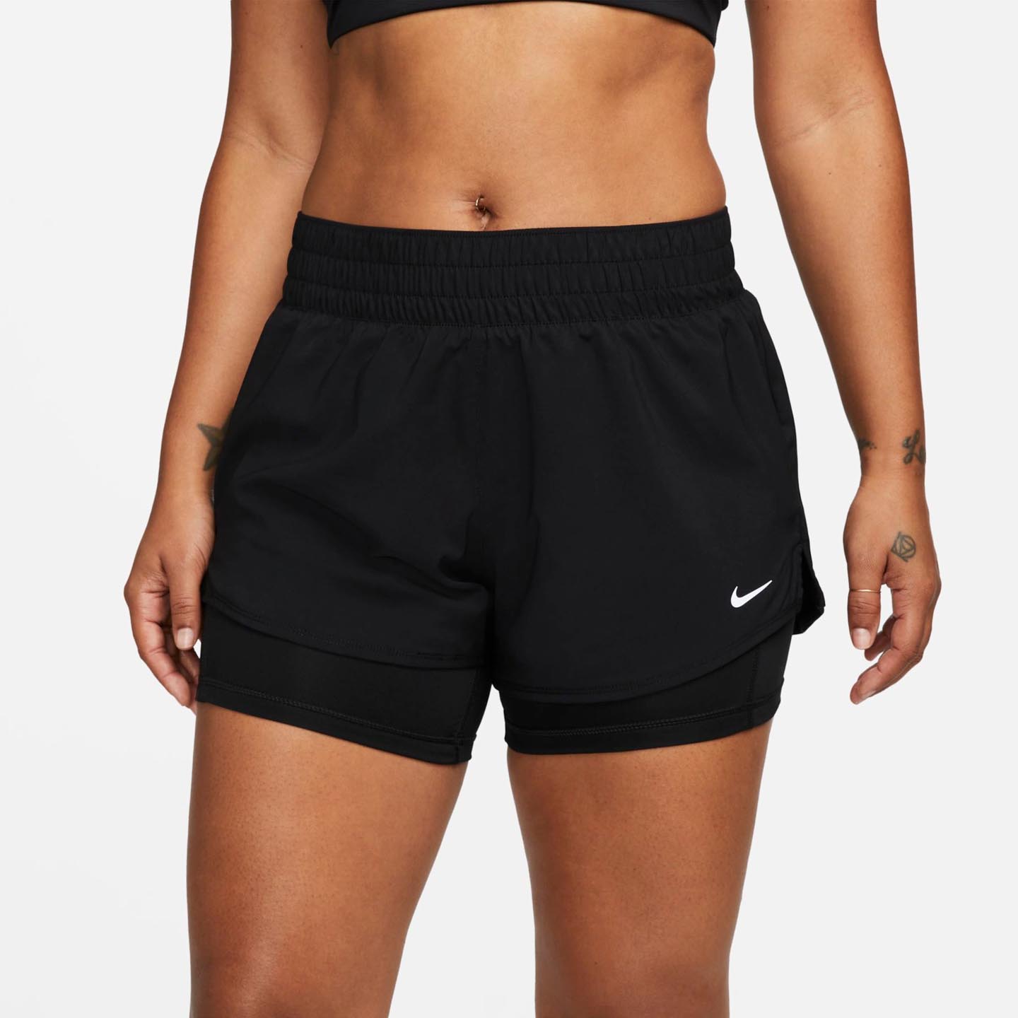 looks com regata dry-fit e shorts nike