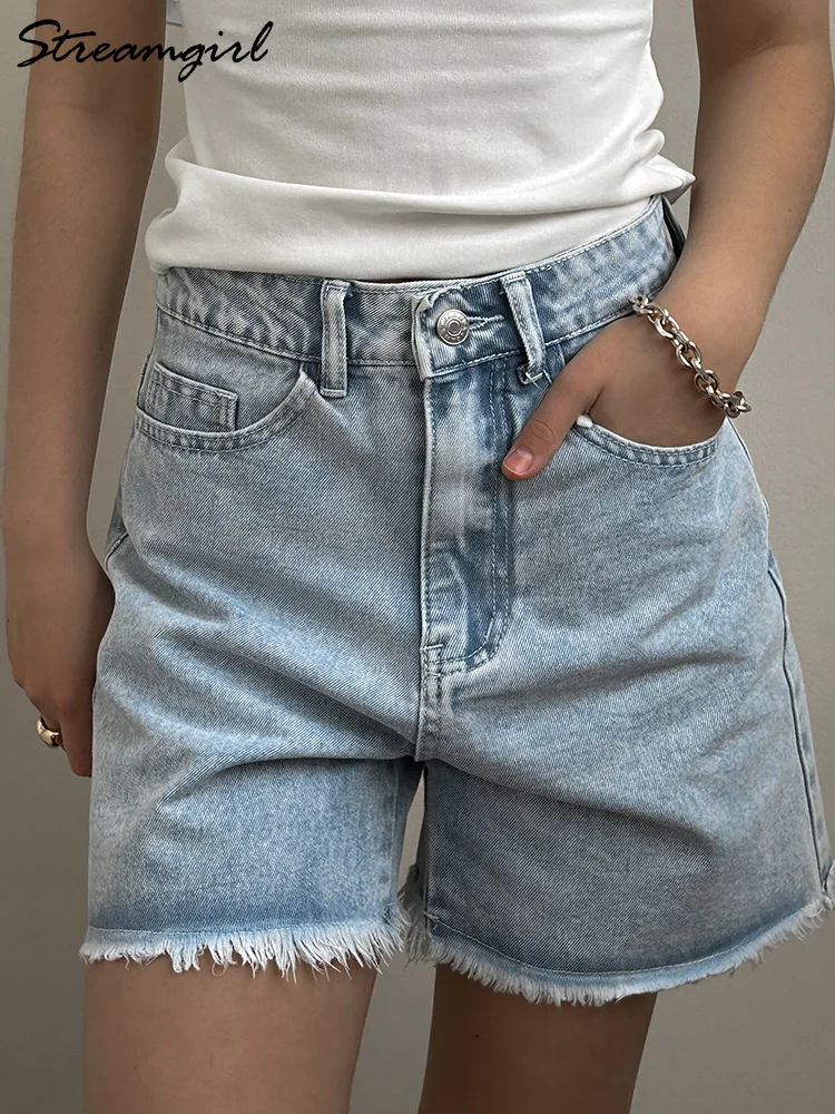 Tendências Verão: Os Modelos de Short Jeans que Estão Dominando a Estação