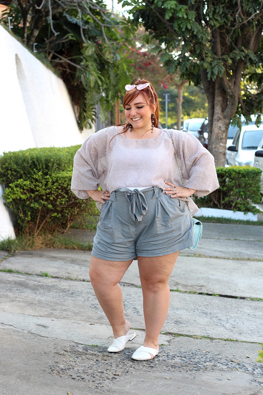 short plus size branco