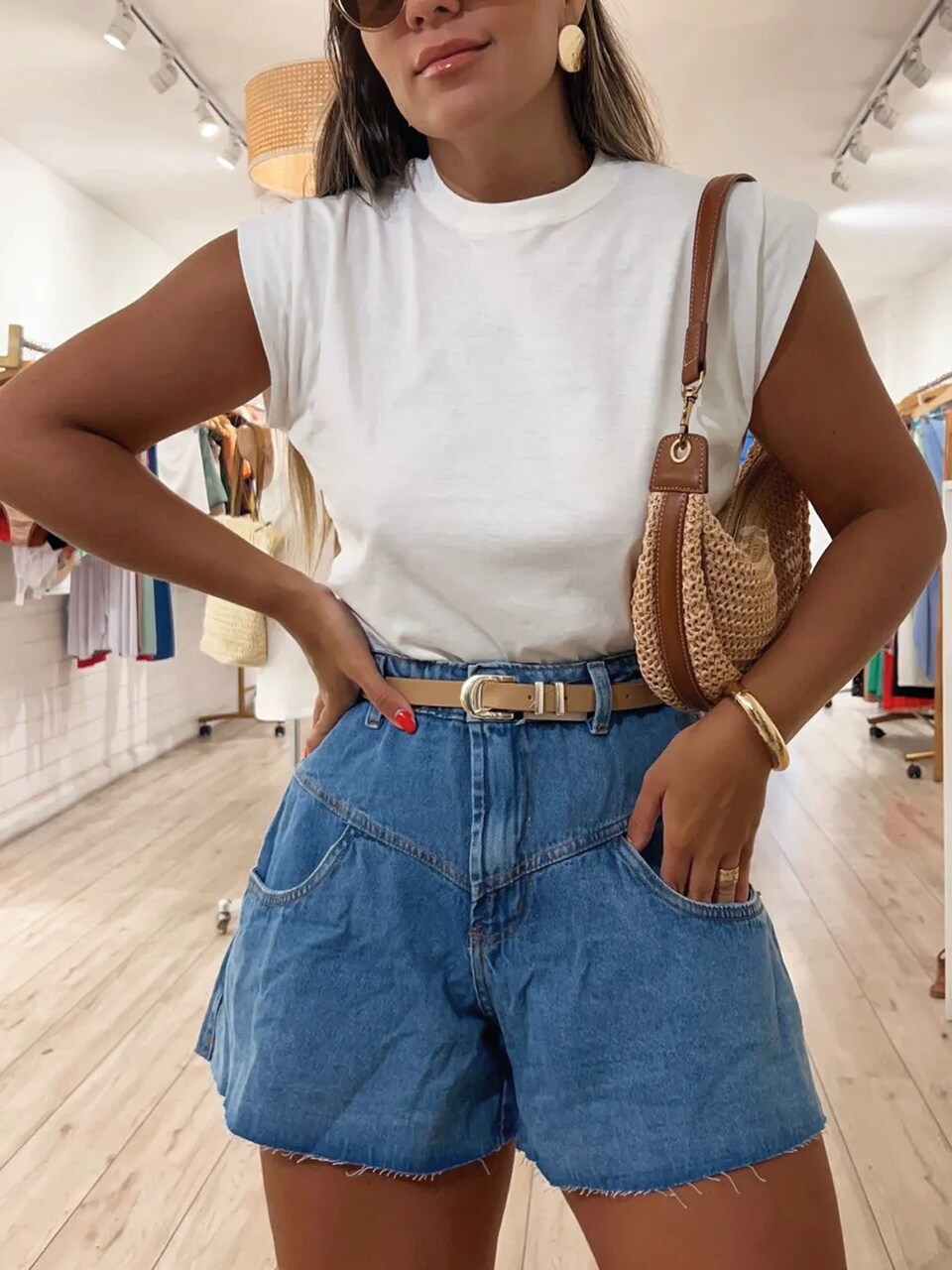 short soltinho preto