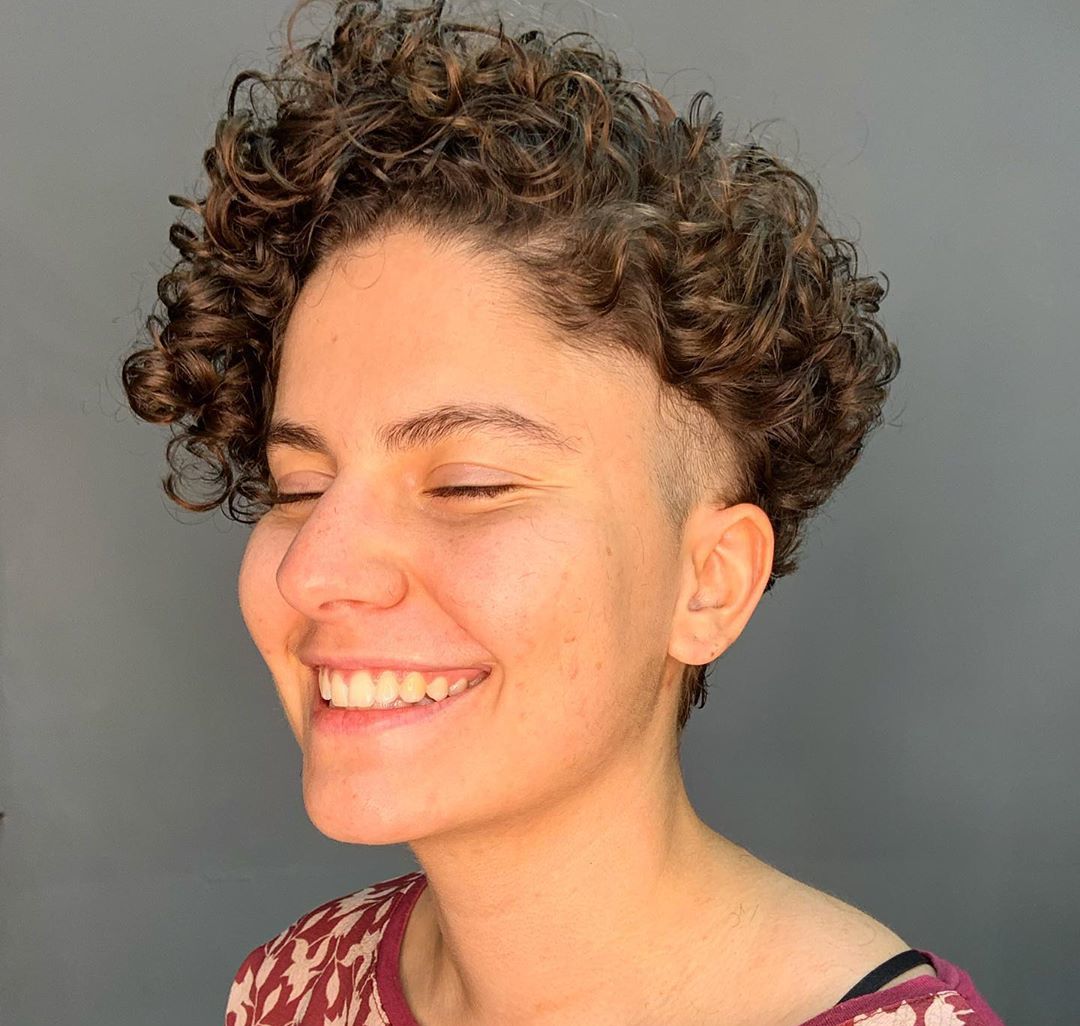 Sidecut Feminino: Do Longo ao Pixie