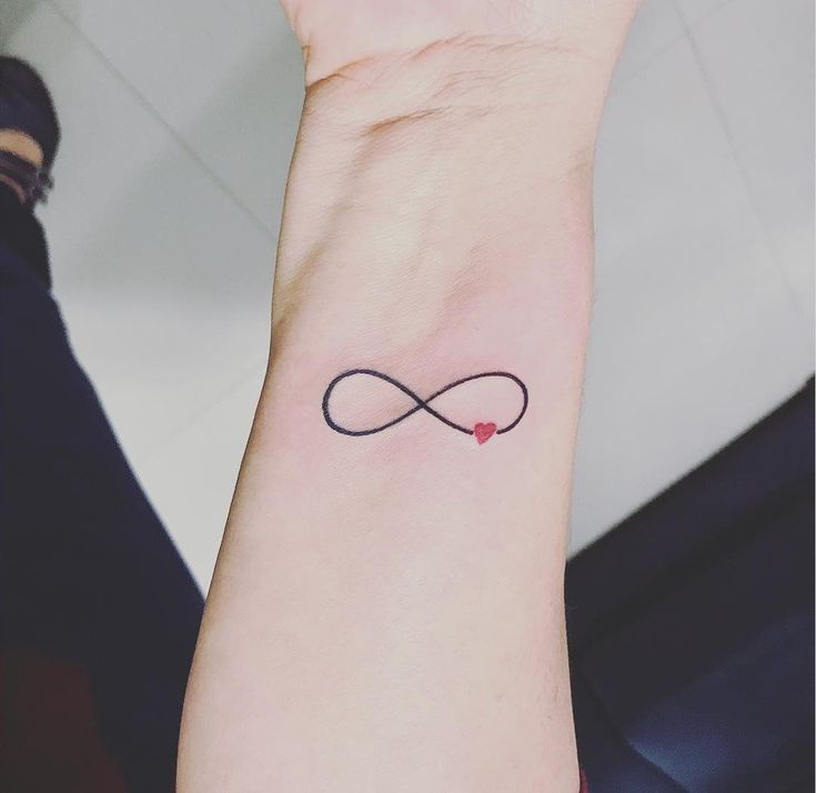 tatuagem de infinito vs tatuagem de eternidade