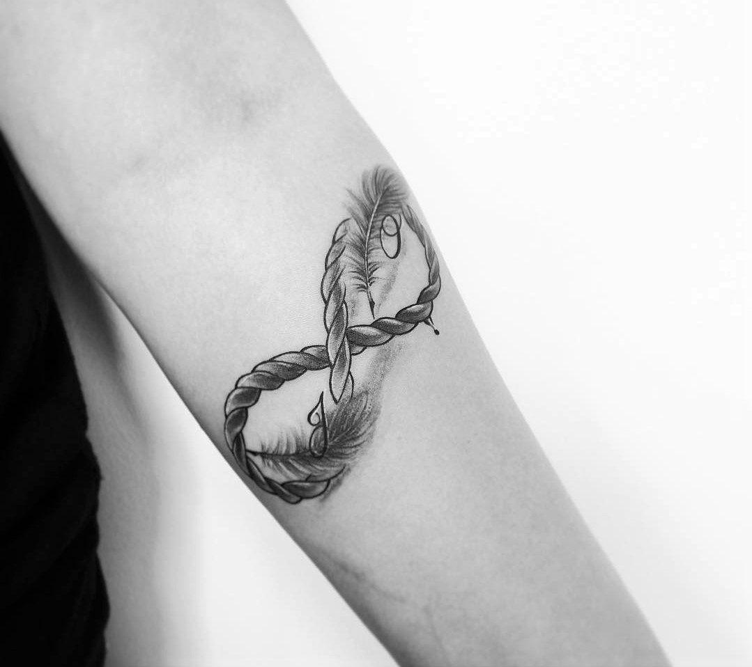 quanto custa uma tatuagem de infinito pequena