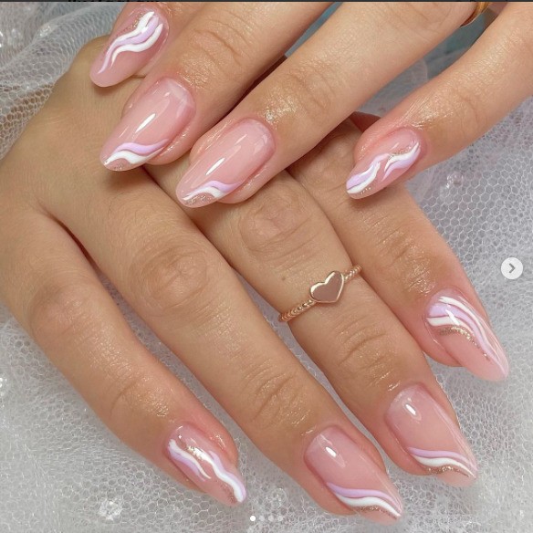 unha de gel decorada simples delicada