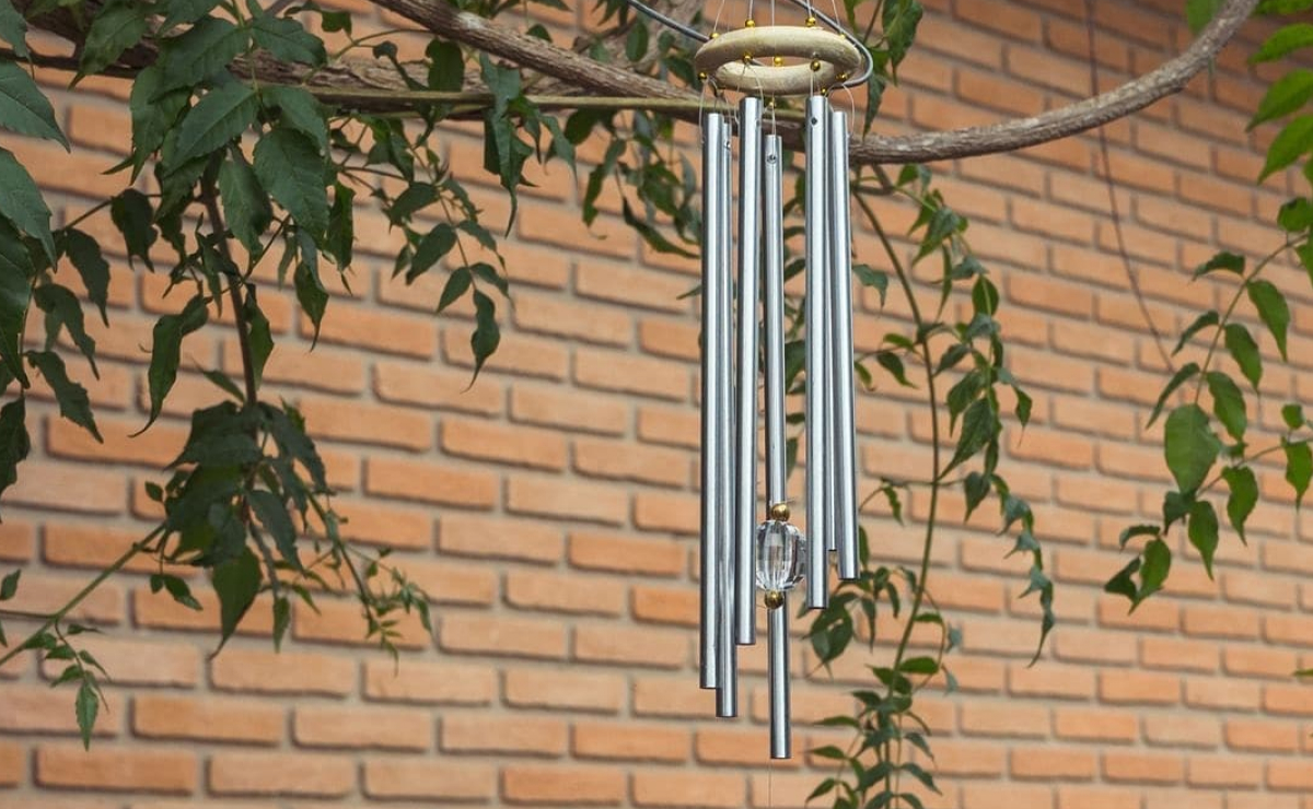 Sino dos Ventos de Bambu vs. Metal: Qual o Melhor para Sua Necessidade?