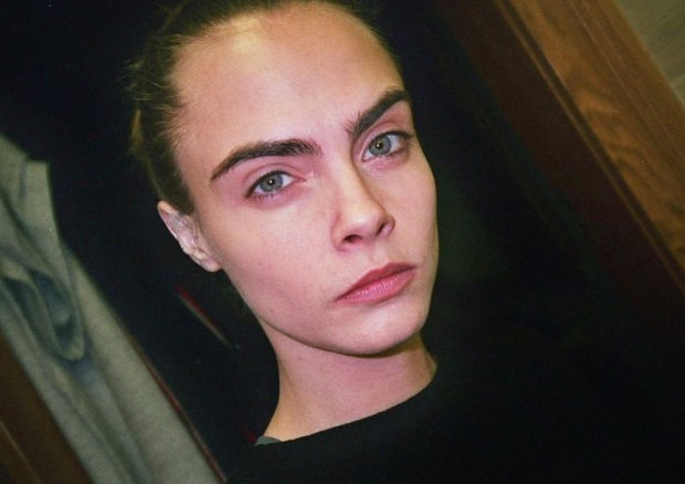 Sobrancelha Grossa Significado