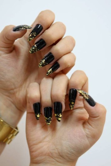 erros comuns ao aplicar unhas stiletto