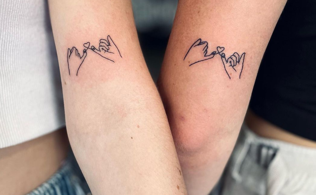 tatuagem de pinky promise para duas amigas