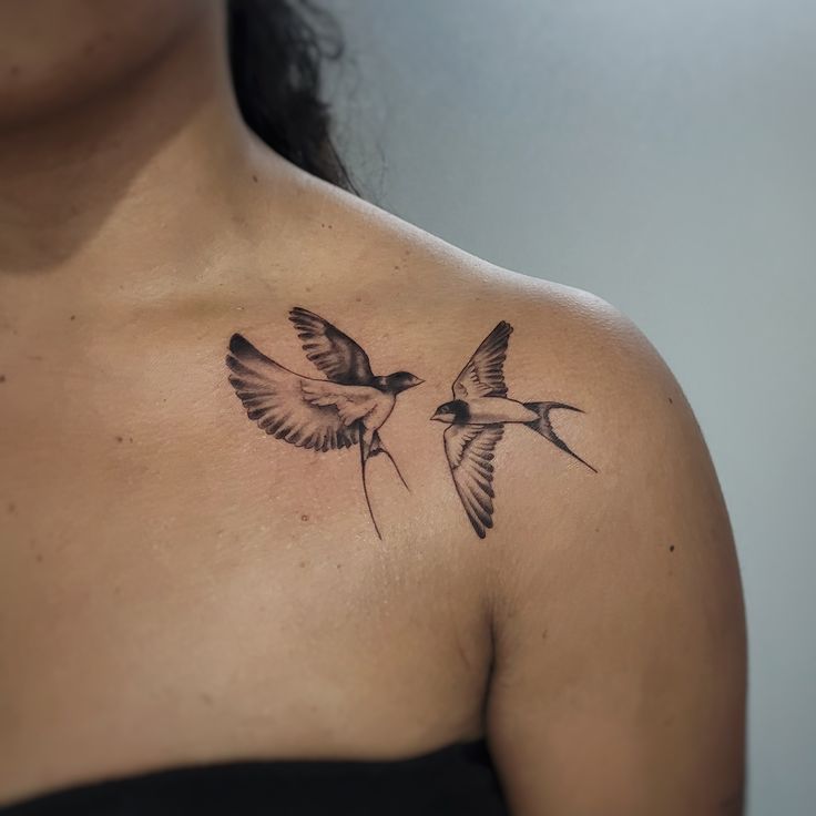 erros comuns ao fazer tatuagem feminina no ombro