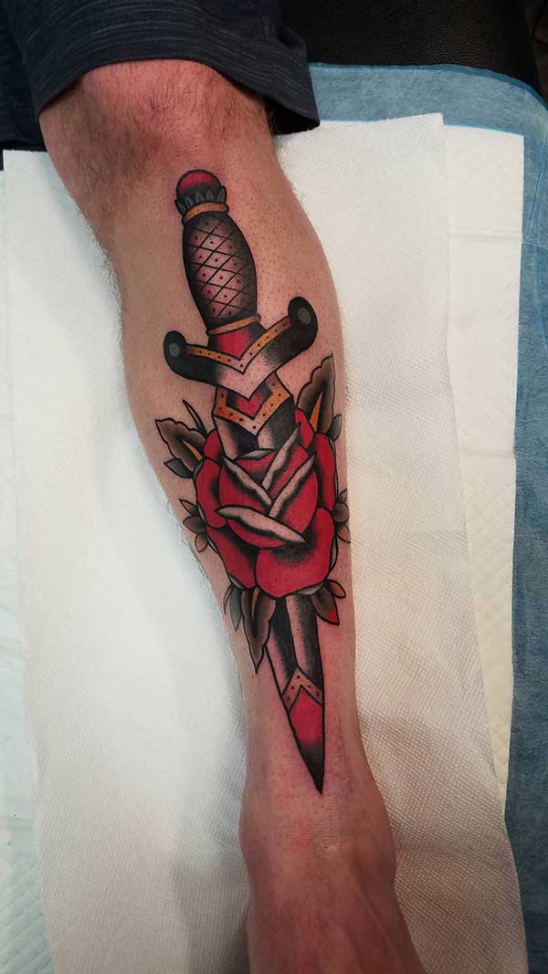tatuagem fechamento canela