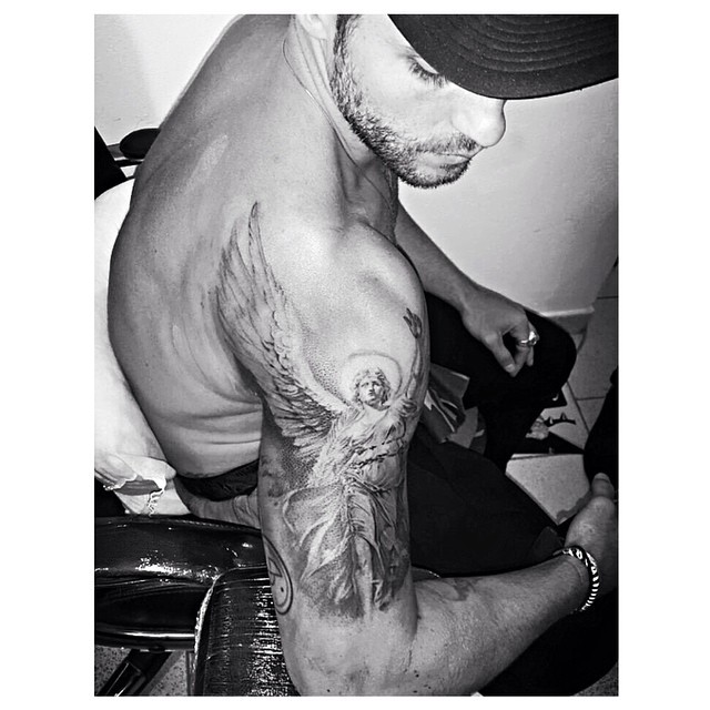 ideias tatuagem anjo braço