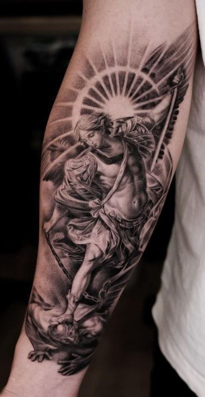 inspiração tatuagem anjo braço
