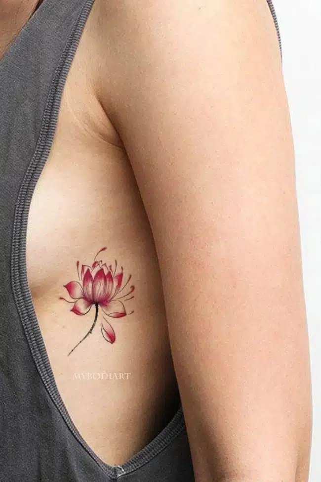 quanto custa uma tatuagem de flor delicada feminina
