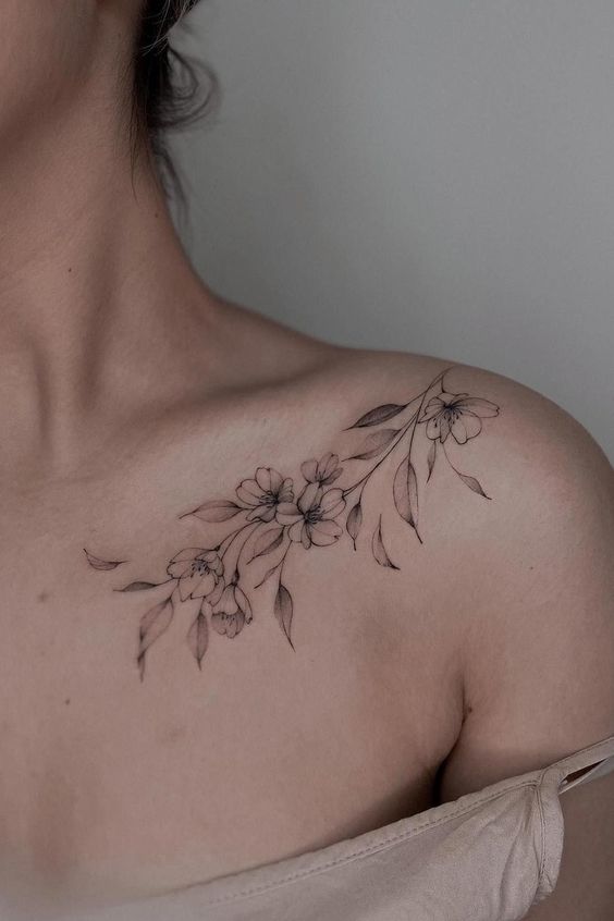 quanto custa uma tatuagem de flor no ombro