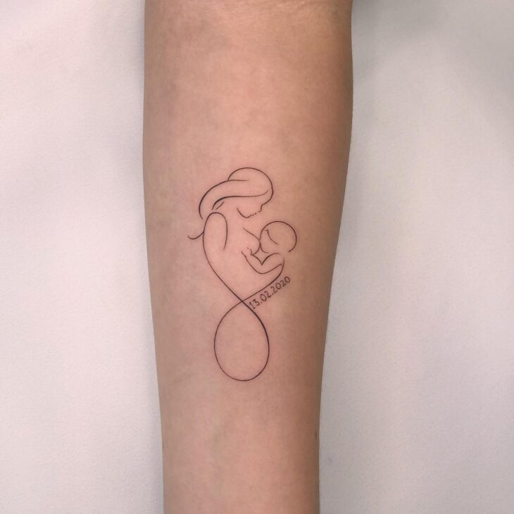 tatuagem de mãe e filha igual