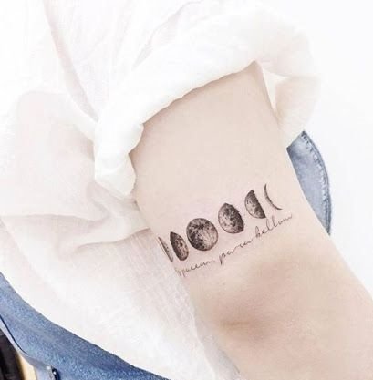tatuagem fases da lua no pulso significado