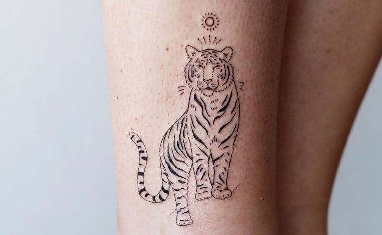 tatuagem feminina de tigre