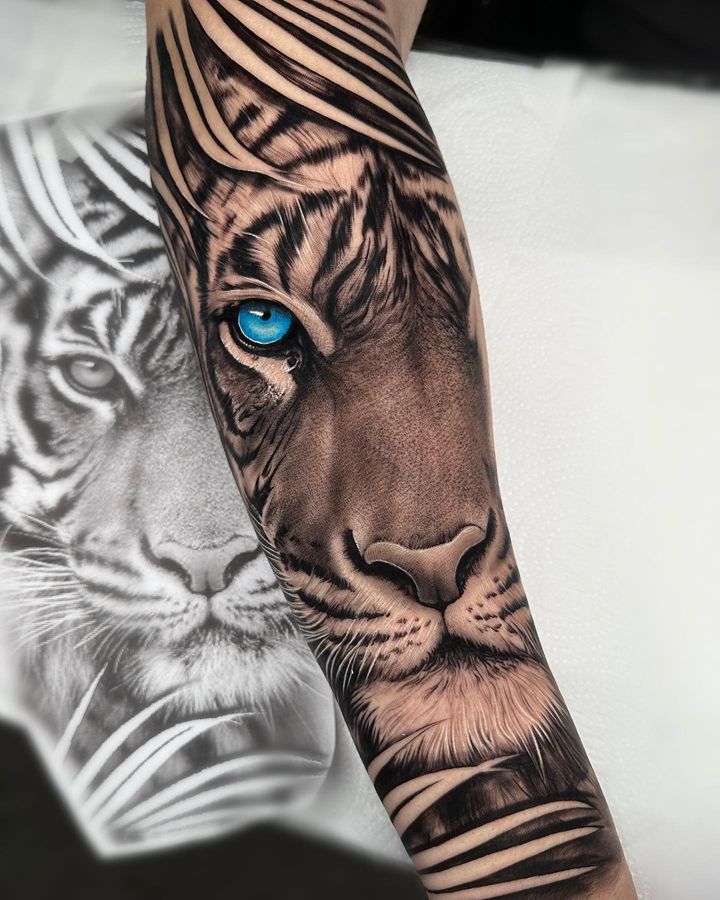 tatuagem feminina de tigre