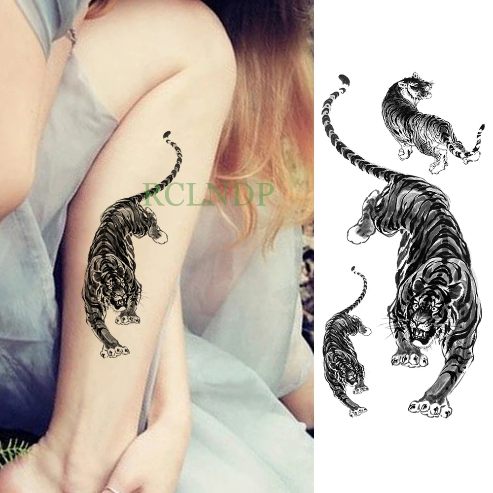 tatuagem feminina de tigre
