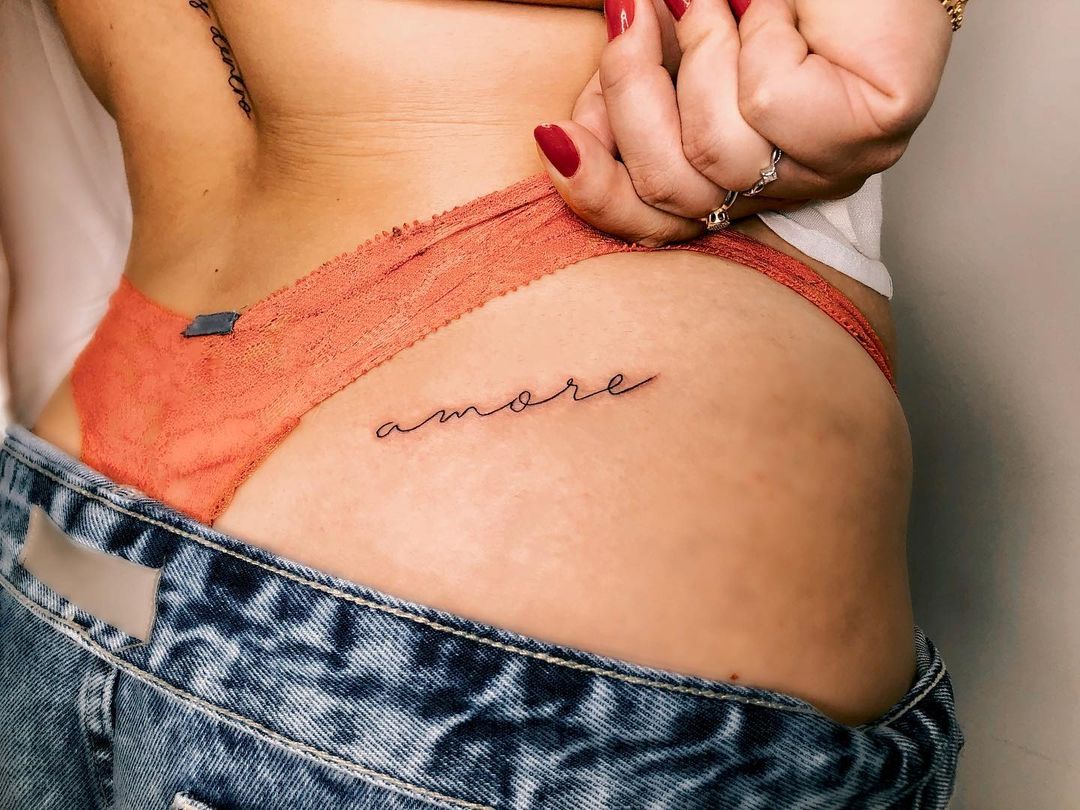 erros comuns ao fazer tatuagem no bumbum feminino