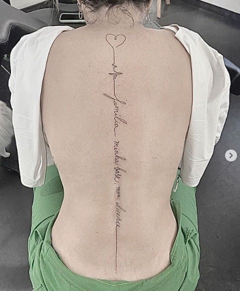 tatuagem na nuca vs tatuagem no pulso: qual escolher