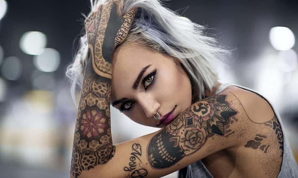 tatuagem feminina no braço