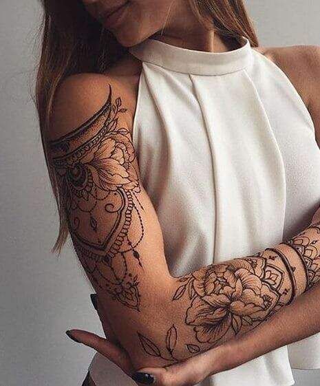 tatuagem feminina no braço