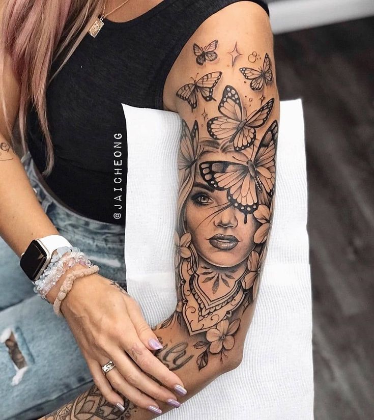 tatuagem feminina braço com significado de proteção