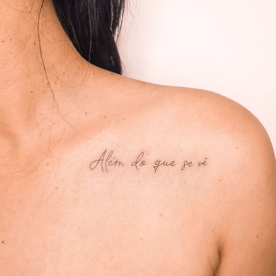 quanto custa uma tatuagem delicada no ombro feminino