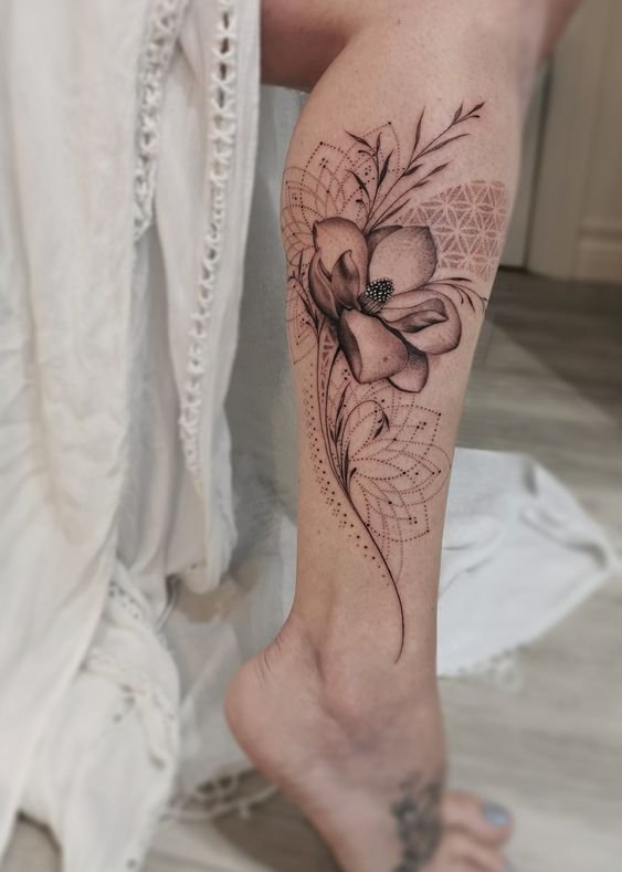 melhores ideias de tatuagem feminina para perna